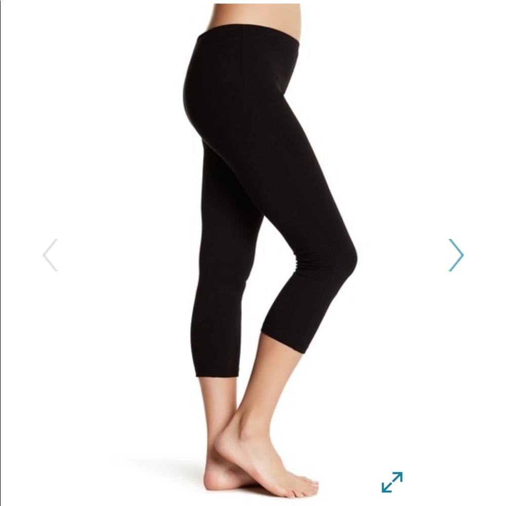 *NEW Charlie’s Project blk Capri leggings one size